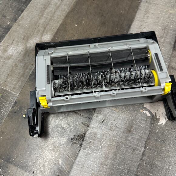 Enhanced Brush Assembly For iRobot Roomba 600 Series 671 - Picture 6 of 6